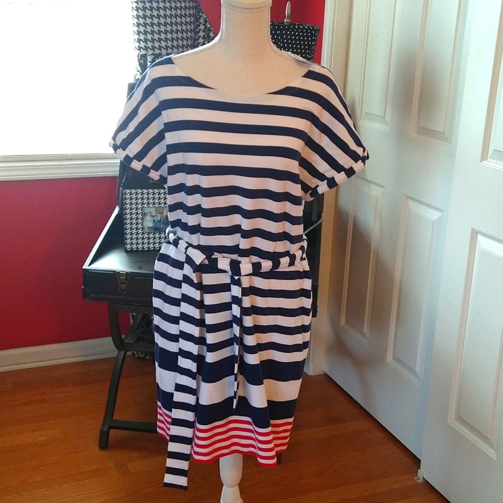 Vineyard Vines Dress...upf 50
